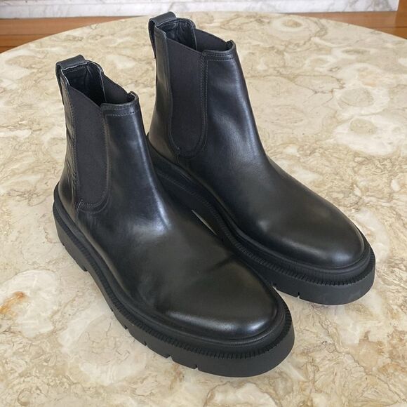 NWOT Zara Leather Chunky Lug Sole Chelsea Boots - Mismatched Sizes - L43/R41 - Picture 4 of 13